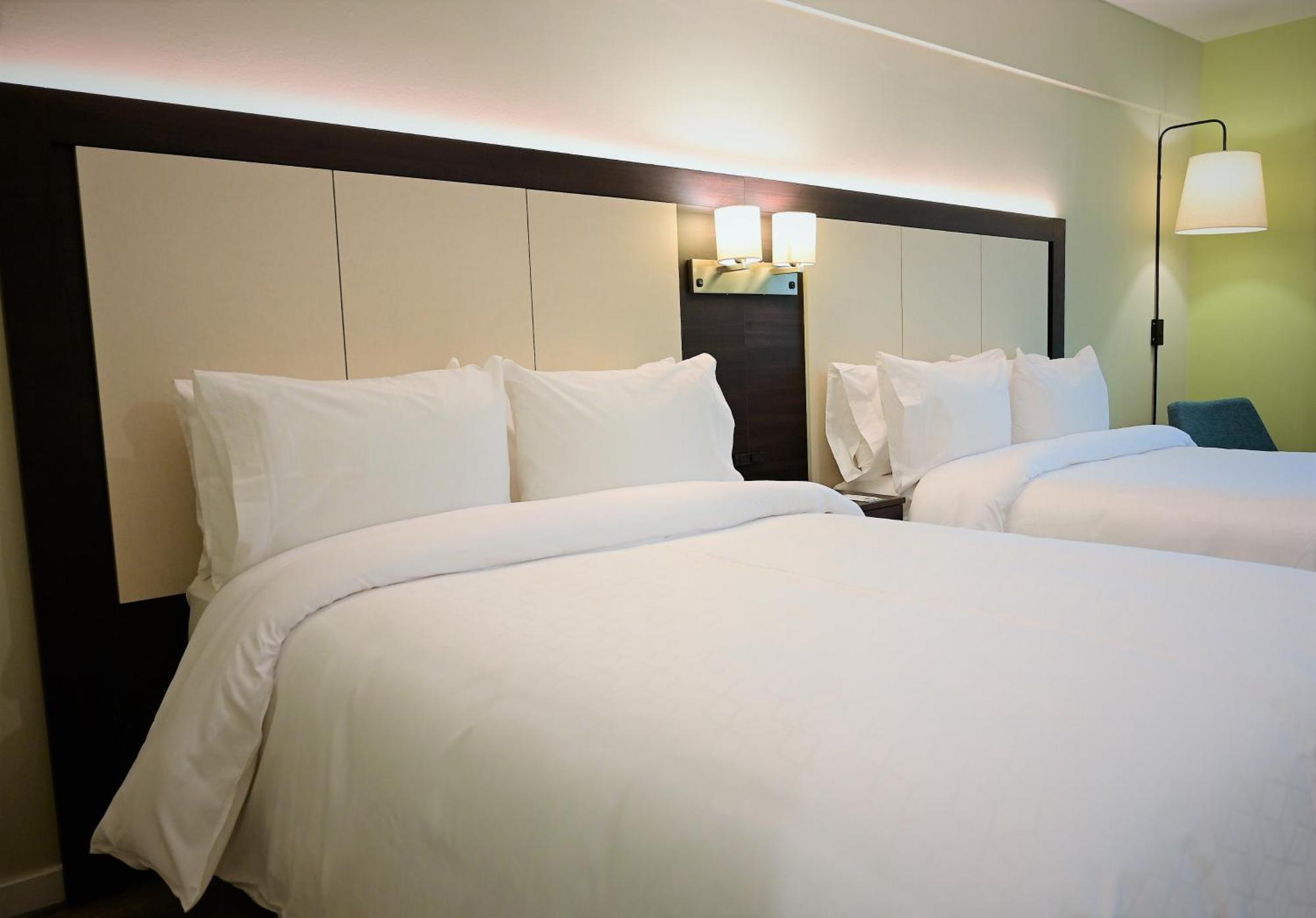 Holiday Inn Express Rosario By Ihg Екстериор снимка