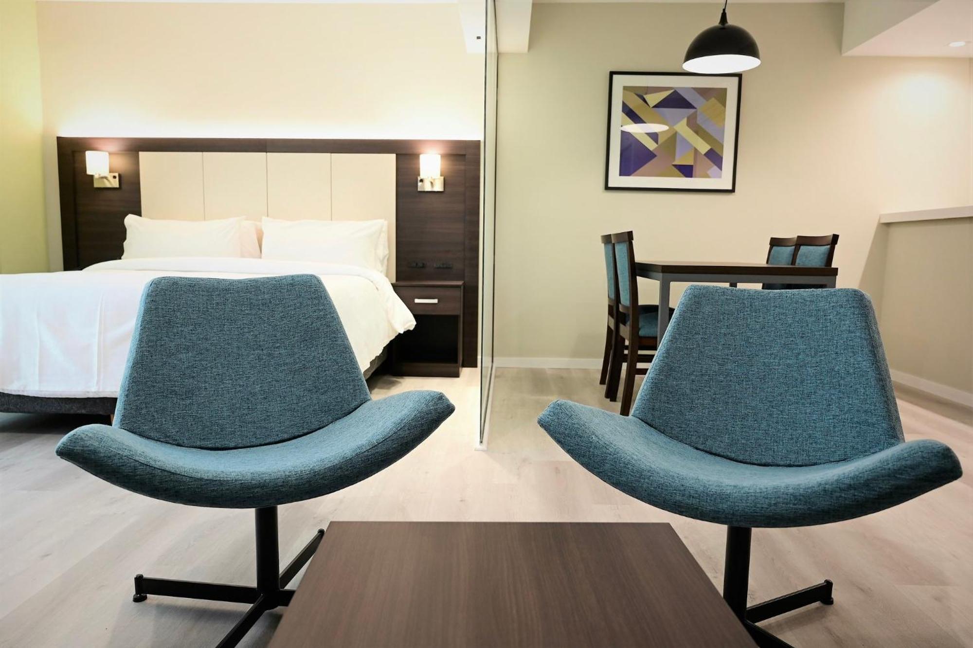 Holiday Inn Express Rosario By Ihg Екстериор снимка