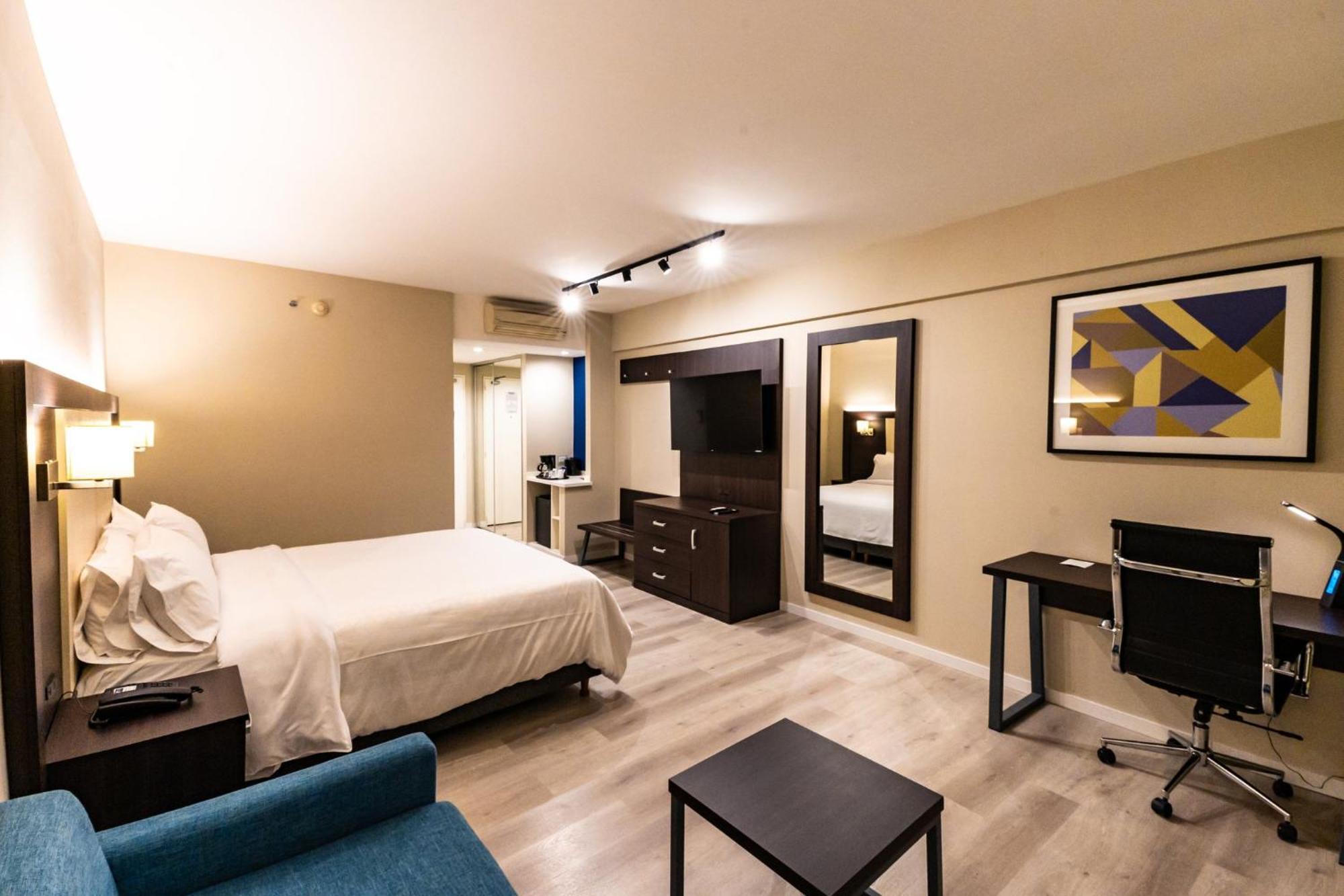 Holiday Inn Express Rosario By Ihg Екстериор снимка